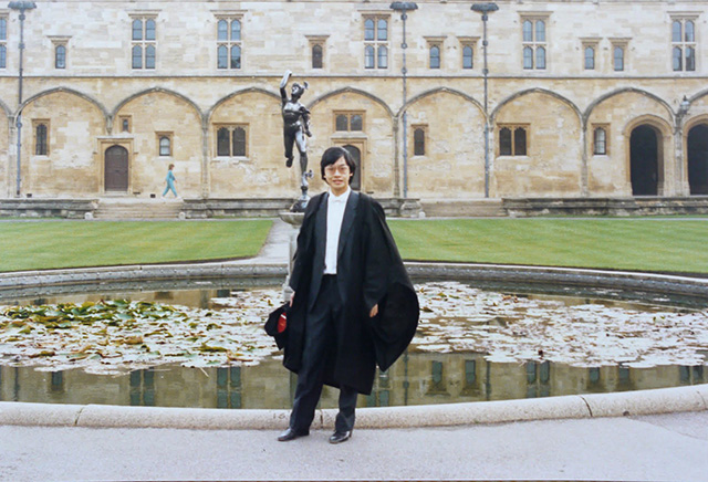 Yuk Ming Lo as a medical student in Oxford University